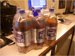 sechs-Liter-redbull-aus-oes